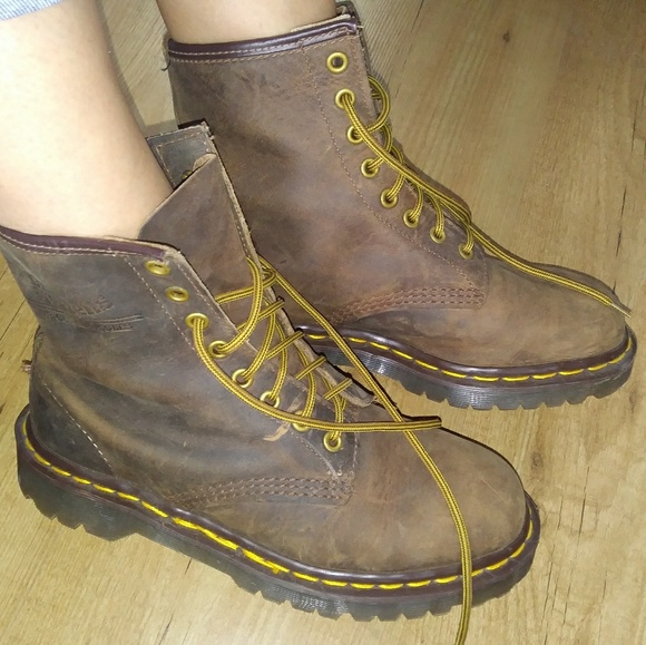 Dr.Marten Boots - Picture 2 of 6